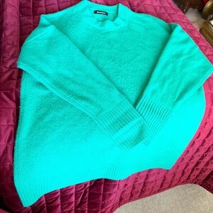 Nadaam 4 ply  cashmere crew neck medium